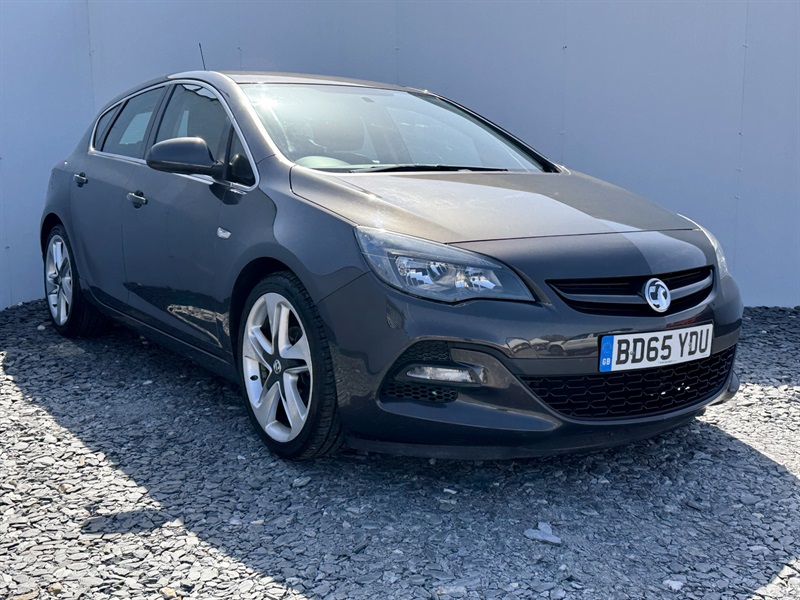 VAUXHALL Astra