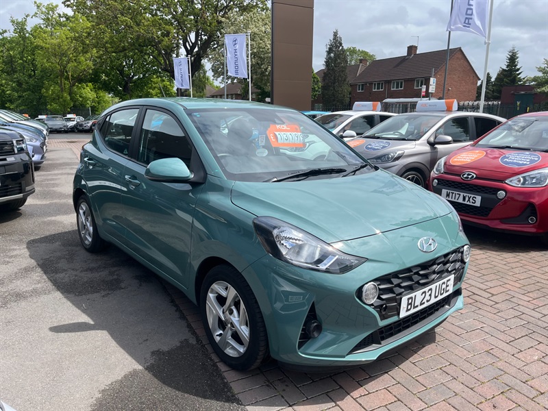 HYUNDAI i10