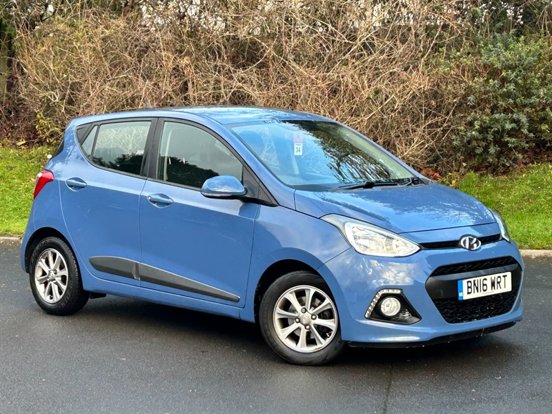 HYUNDAI i10